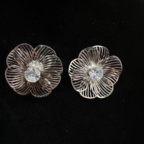Ear Stud CJST0017